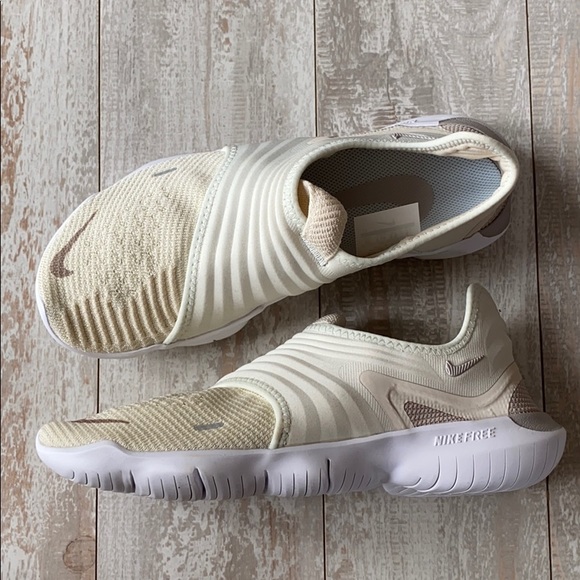 NWT Nike Free RN Flyknit cream running shoes - Picture 5 of 7